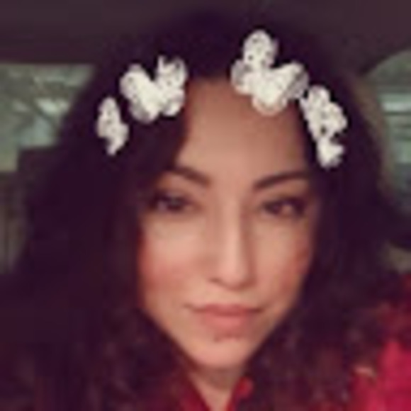 Meet your Posher, Bianca - Picture 1 of 1